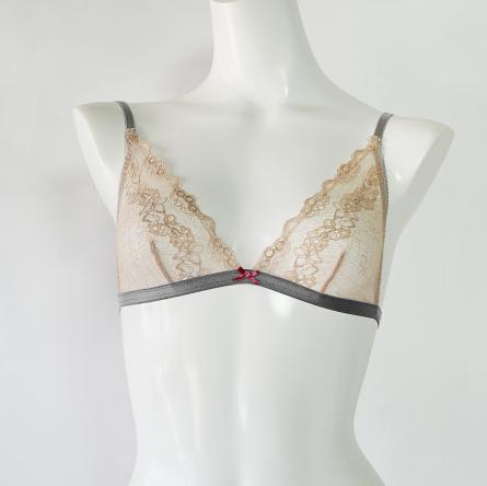 ノンワイヤーブラ
イランイラン
1枚レースM/L展開