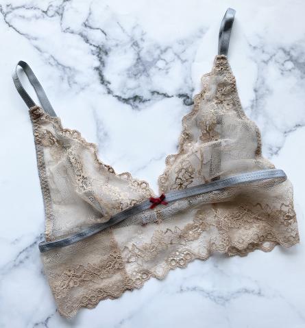 ノンワイヤーロングブラ
イランイラン
M/L展開