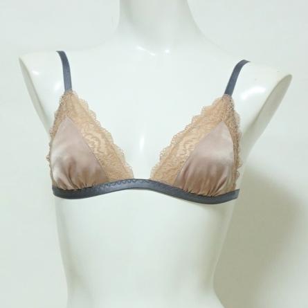 トライアングルブラ
Cannelle