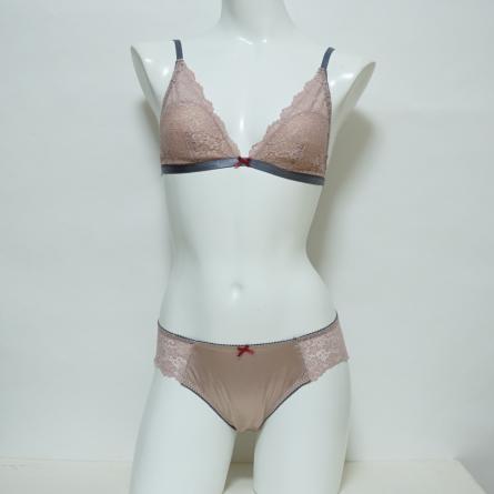 SET
キャネルベージュ　